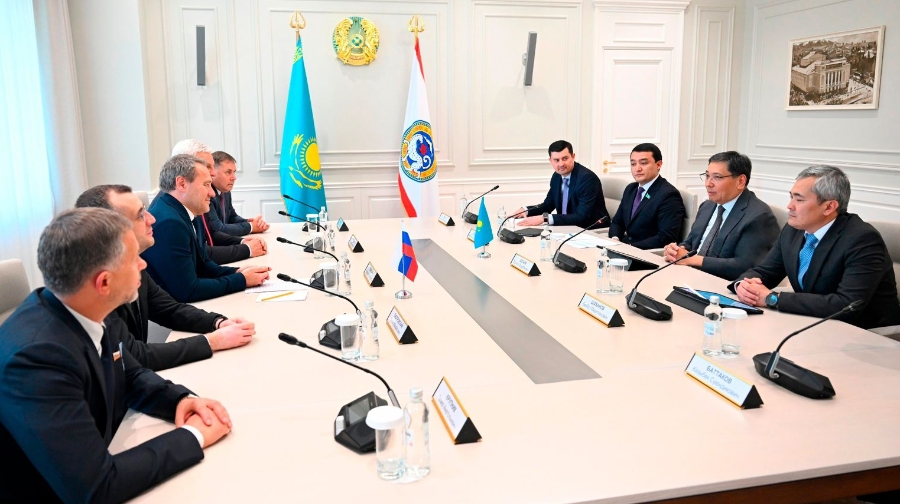 Алматы әкімі ресейлік делегациямен кездесті