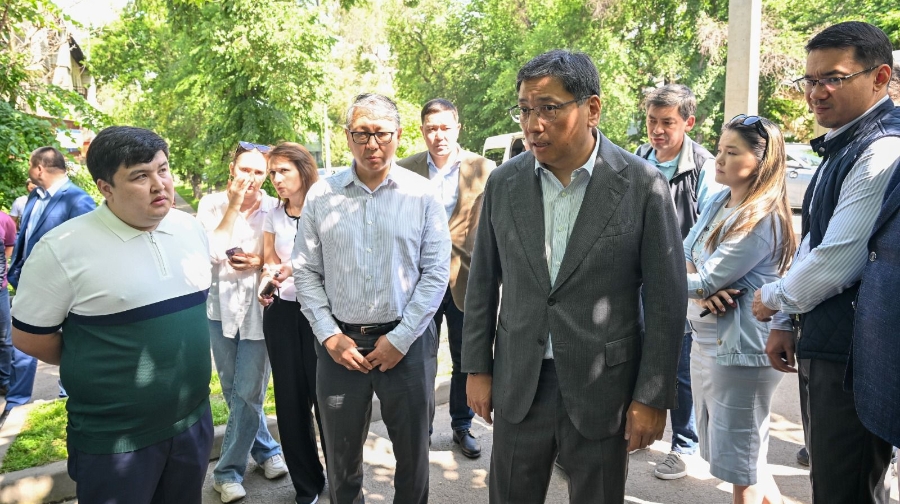 Міндетіне салғырт қараған мердігерлермен жұмыс істемейміз – Ерболат Досаев