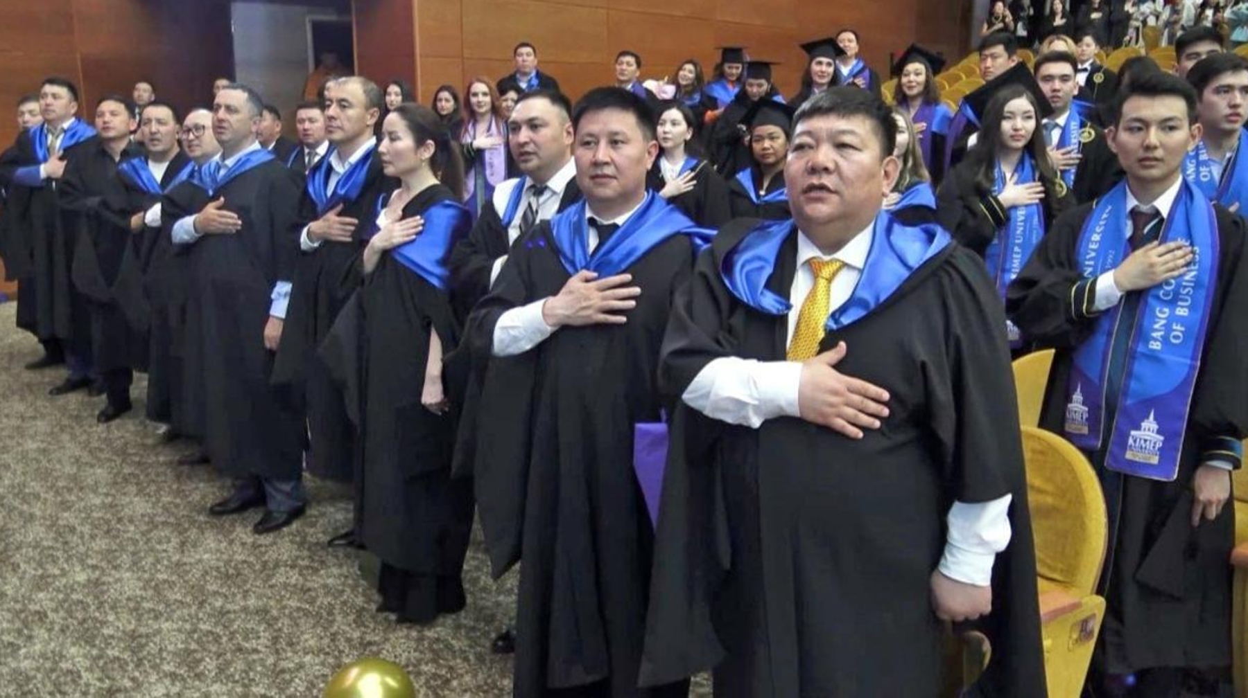 Алматыда "Mini-MBA" бағдарламасы бойынша оқыған офицер-түлектерге құрмет көрсетілді