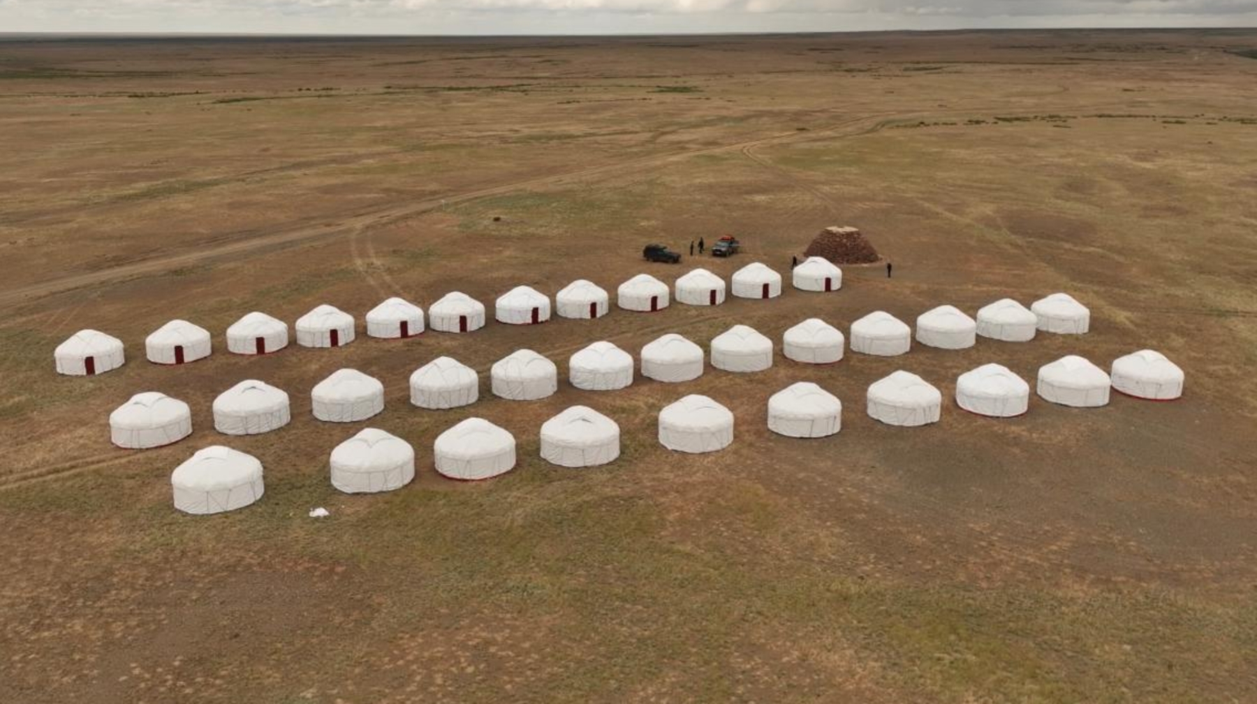 Су тасқынынан зардап шеккен ауылдарға киіз үйлер жіберілді