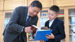 Мемлекет басшысы су тасқынынан зардап шеккен жандарға көмек көрсеткені үшін алматылық оқушы Дәулен Бауыржанұлына ризашылығын білдірді