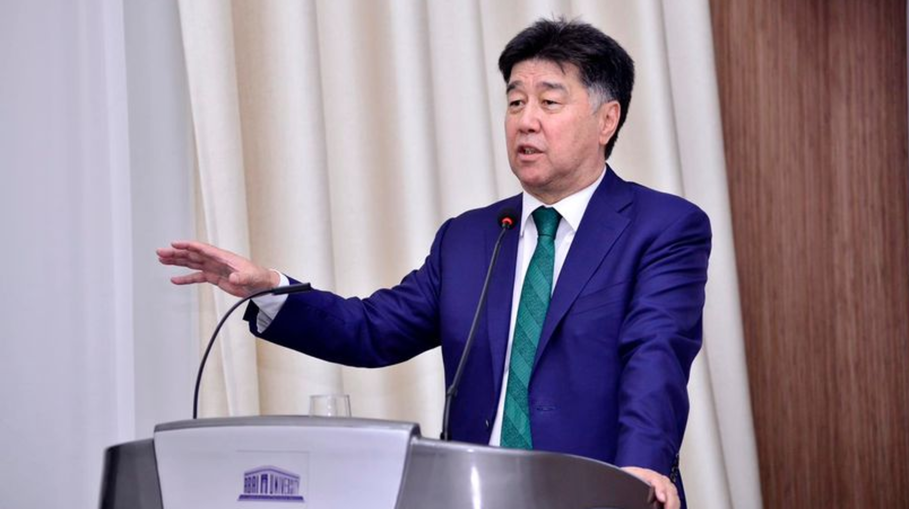 Бәйменов сонда бүй деді: