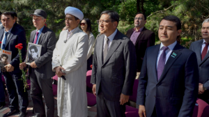 Алматыда саяси қуғын-сүргін және ашаршылық құрбандарын еске алды