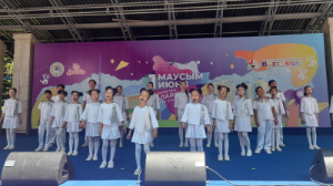 Қызықты дуэттер: Балаларды қорғау күніне орай өткен концерт алматылықтарды несімен таң қалдырды?