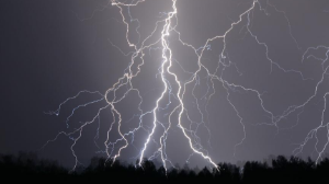 Найзағайдың температурасы қанша?