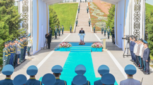 Қасым-Жомарт Тоқаев Мемлекеттік ту көтеру рәсіміне қатысты