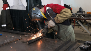 Қазақстан Үкіметі өнеркәсіптің барлық саласын қолдайды