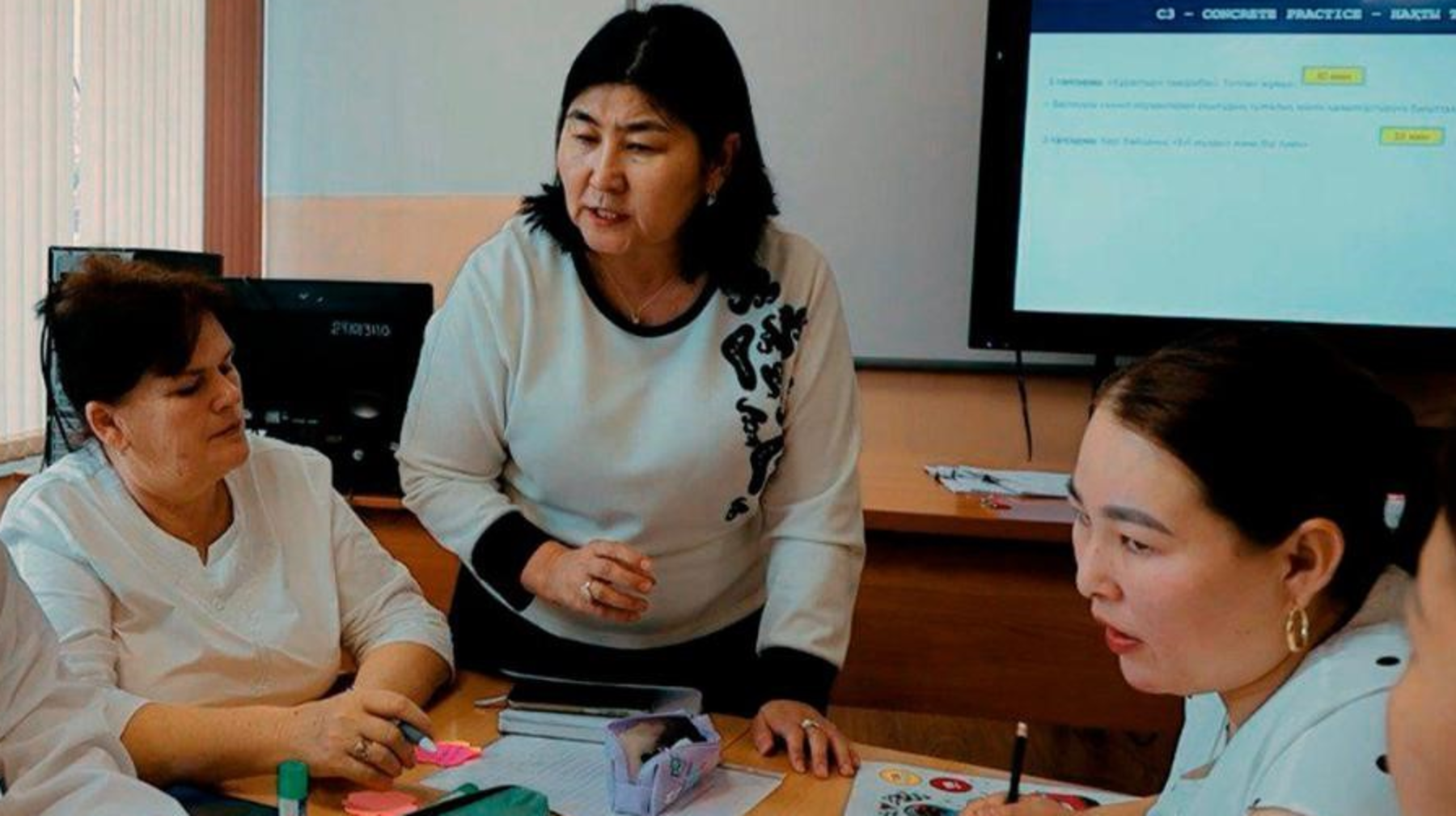 Елімізде 28 мыңнан астам педагог біліктіліктерін арттырды