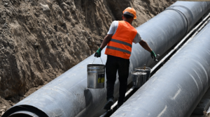 Алматының Әуезов ауданында ескірген құбырлар ауыстырылады