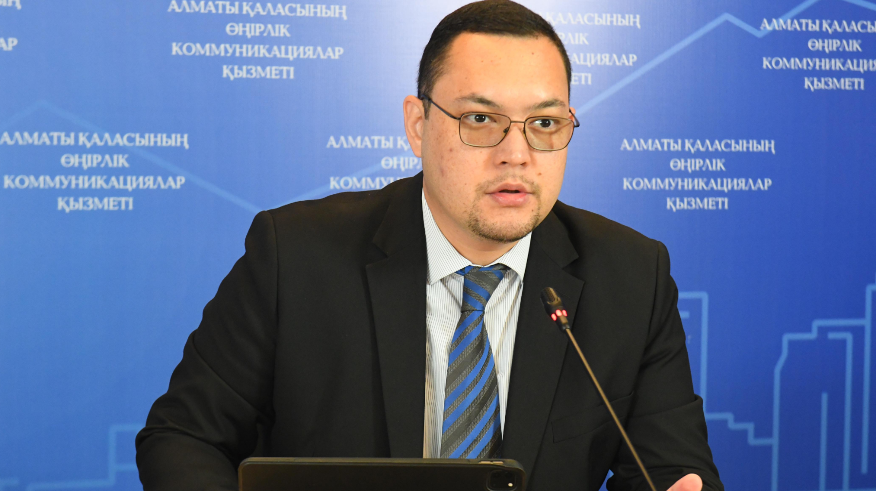 Алматыда “Алтын жас” бағдарламасы бойынша қанша зейнеткер жұмыспен қамтылды?