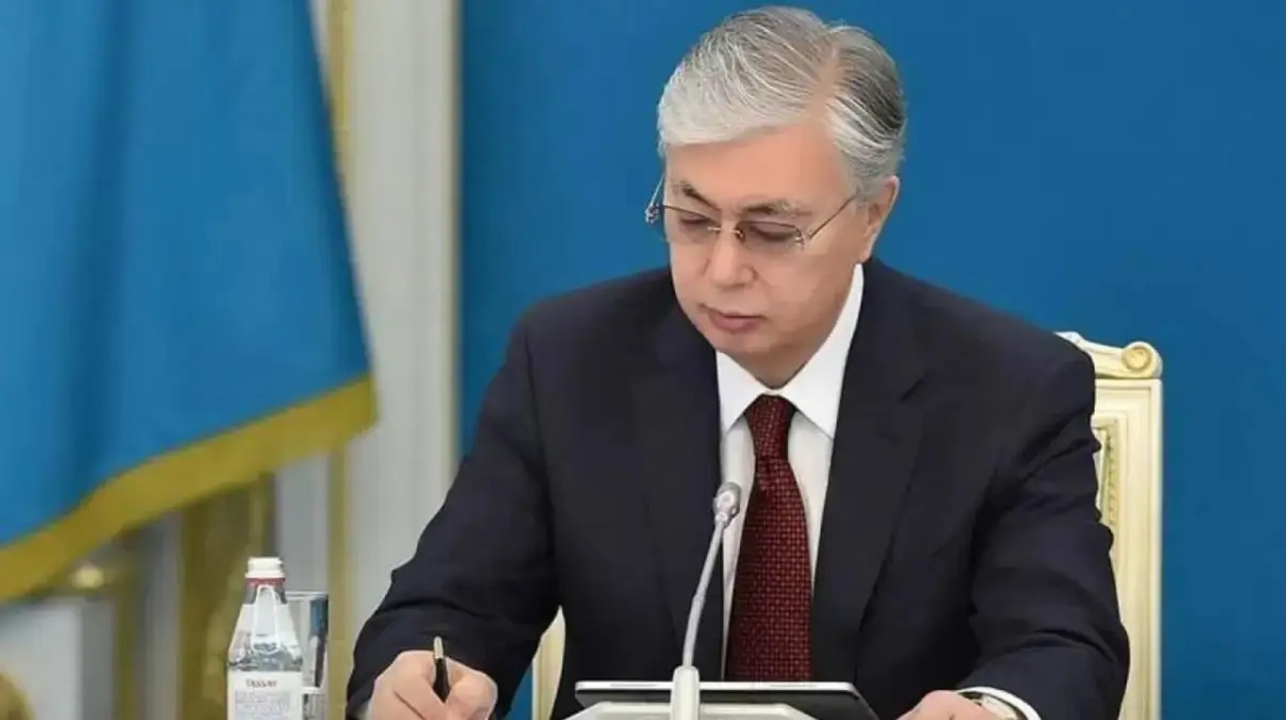 Президент «Масс-медиа туралы» заңға қол қойды