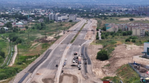 Алматыда Саин-Мөңке би қиылысында көлік қозғалысы шілде айының соңында ашылады