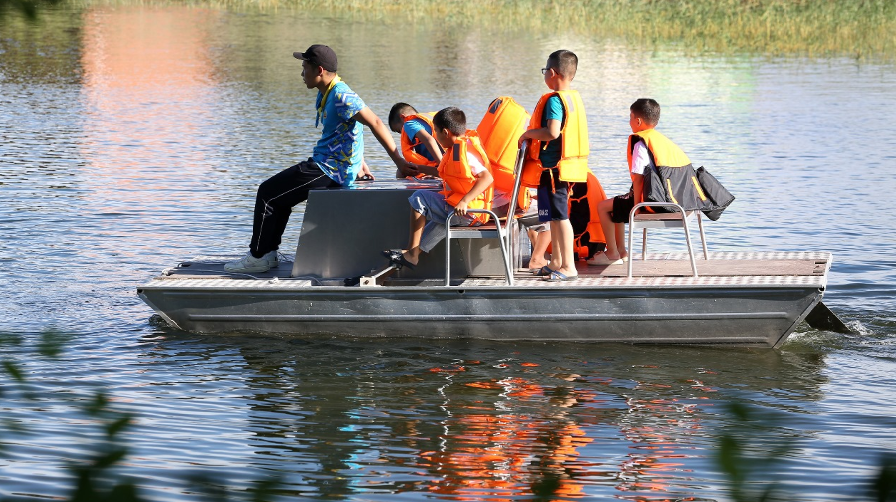 Алматылық оқушылардың қала сыртындағы жазғы сауықтыру лагеріндегі демалысы басталды