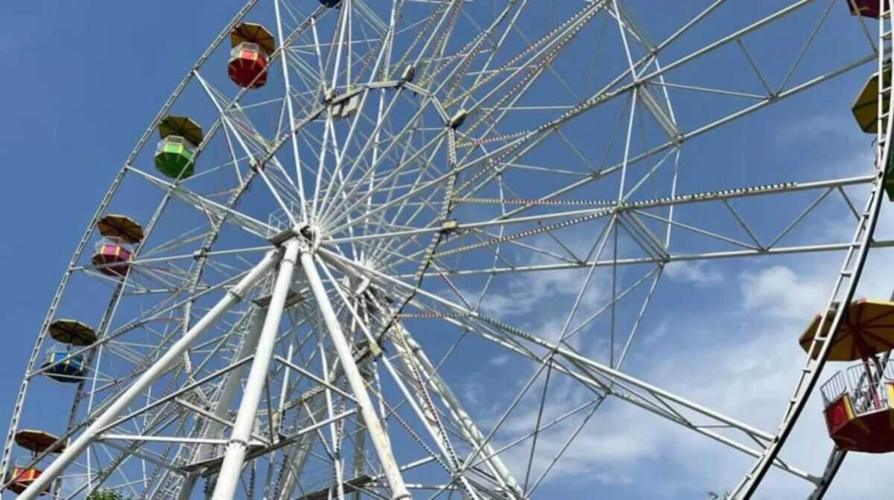 Аттракционнан секірген келіншек әуелі қызын тұншықтырып өлтірген