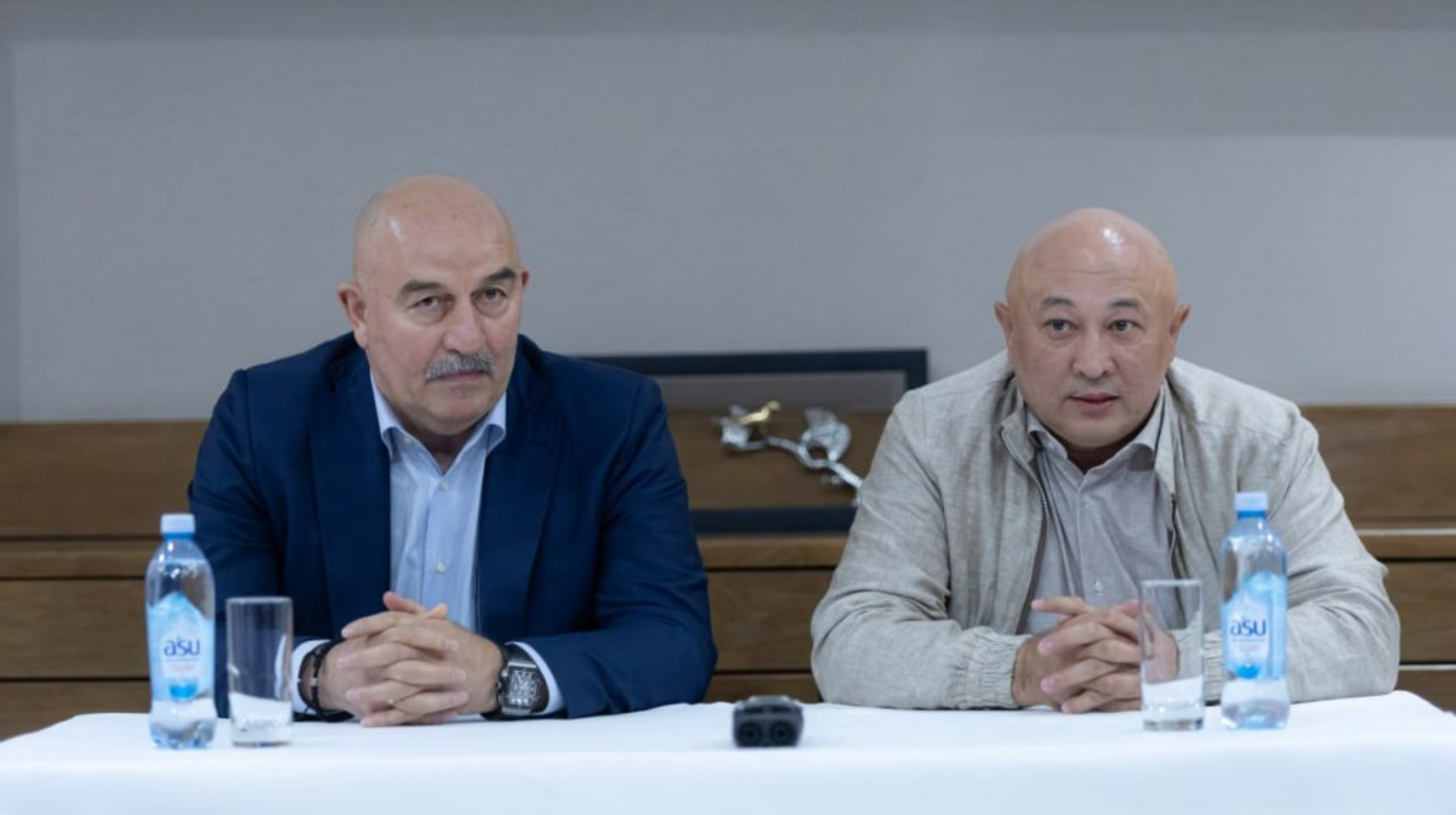 Черчесов кешірім сұрасын!