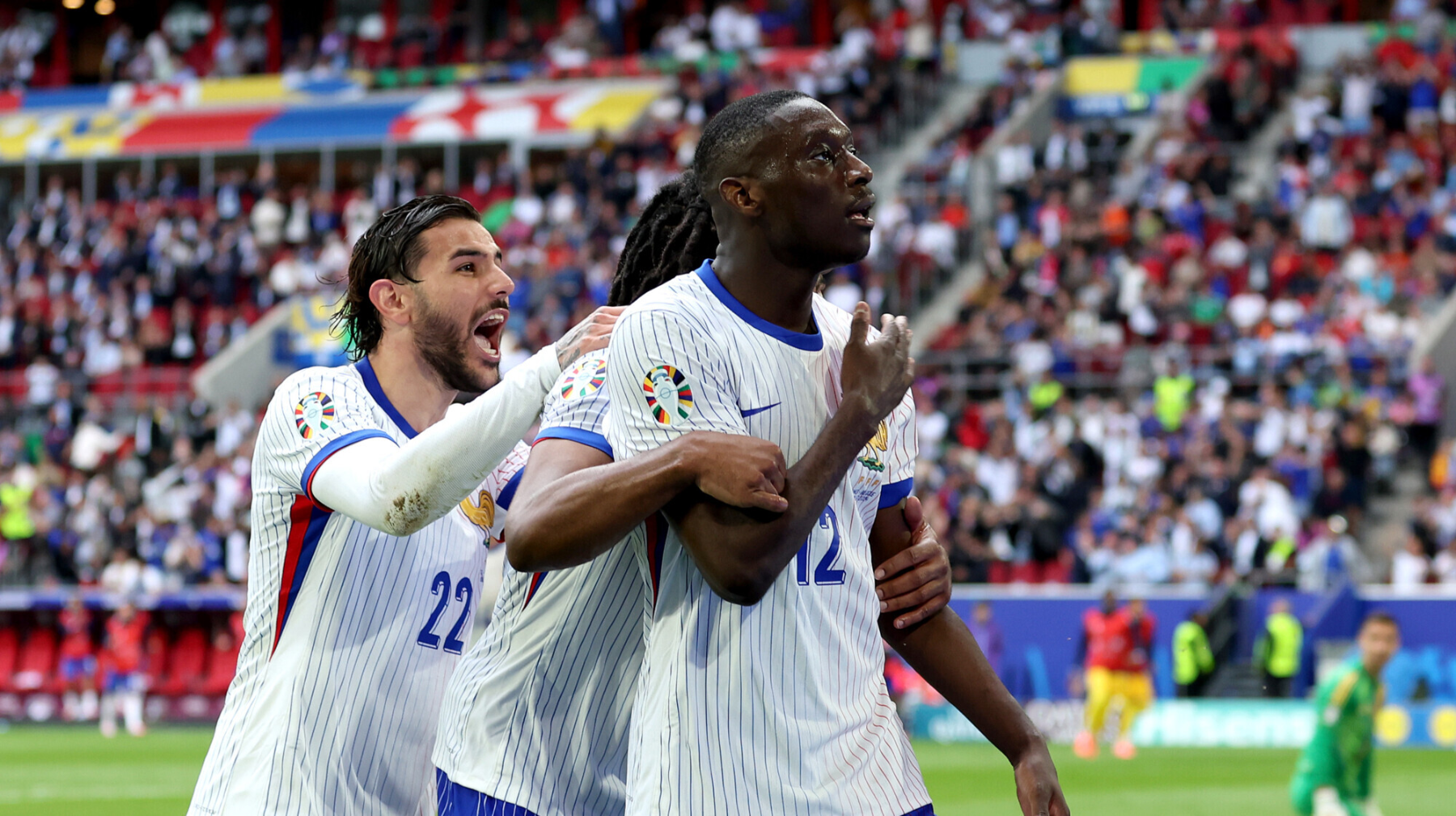 Франция ширек финалда