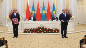 Қазақстан мен Қытай арасында 40 құжатқа қол қойылды