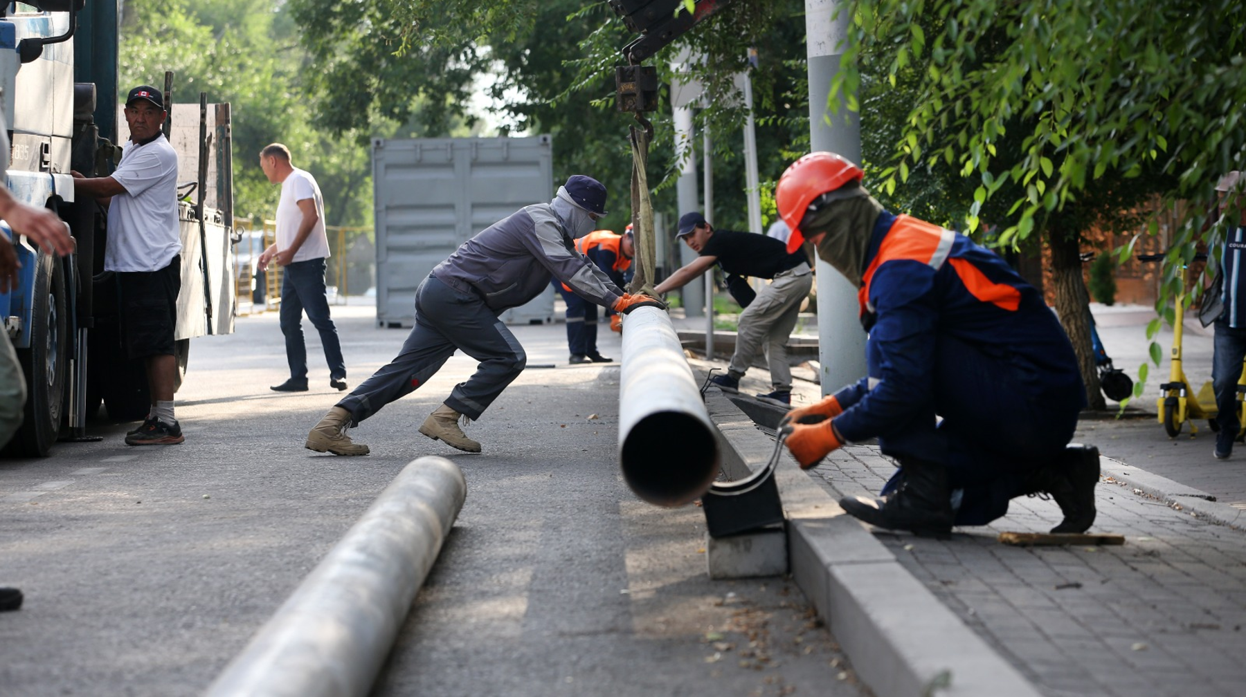 Алматының Бостандық және Әуезов аудандарында екі көшенің бойы  көлік қозғалысы үшін жабық болады