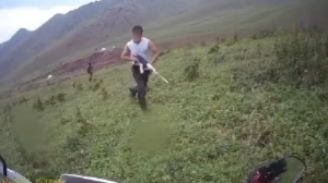 Алматы облысы тауларында қарулы адамдар байкерлерді ұрып кетті