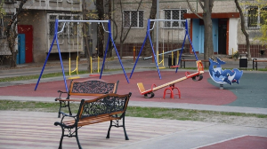 Алматының Әуезов ауданында 120 аула жөнделуде