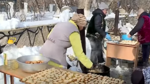 2300 келіден астам бауырсақ пісірген қазақ ауылы Рекордтар кітабына енді 