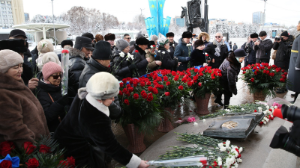 Алматыда Тәуелсіздік күніне орай гүл қою рәсімі өтті