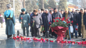 Алматыда Кеңес әскерінің Ауған жерінен шығарылғанына 36 жыл толуына орай дәстүрлі тағзым ету іс-шарасы өтті