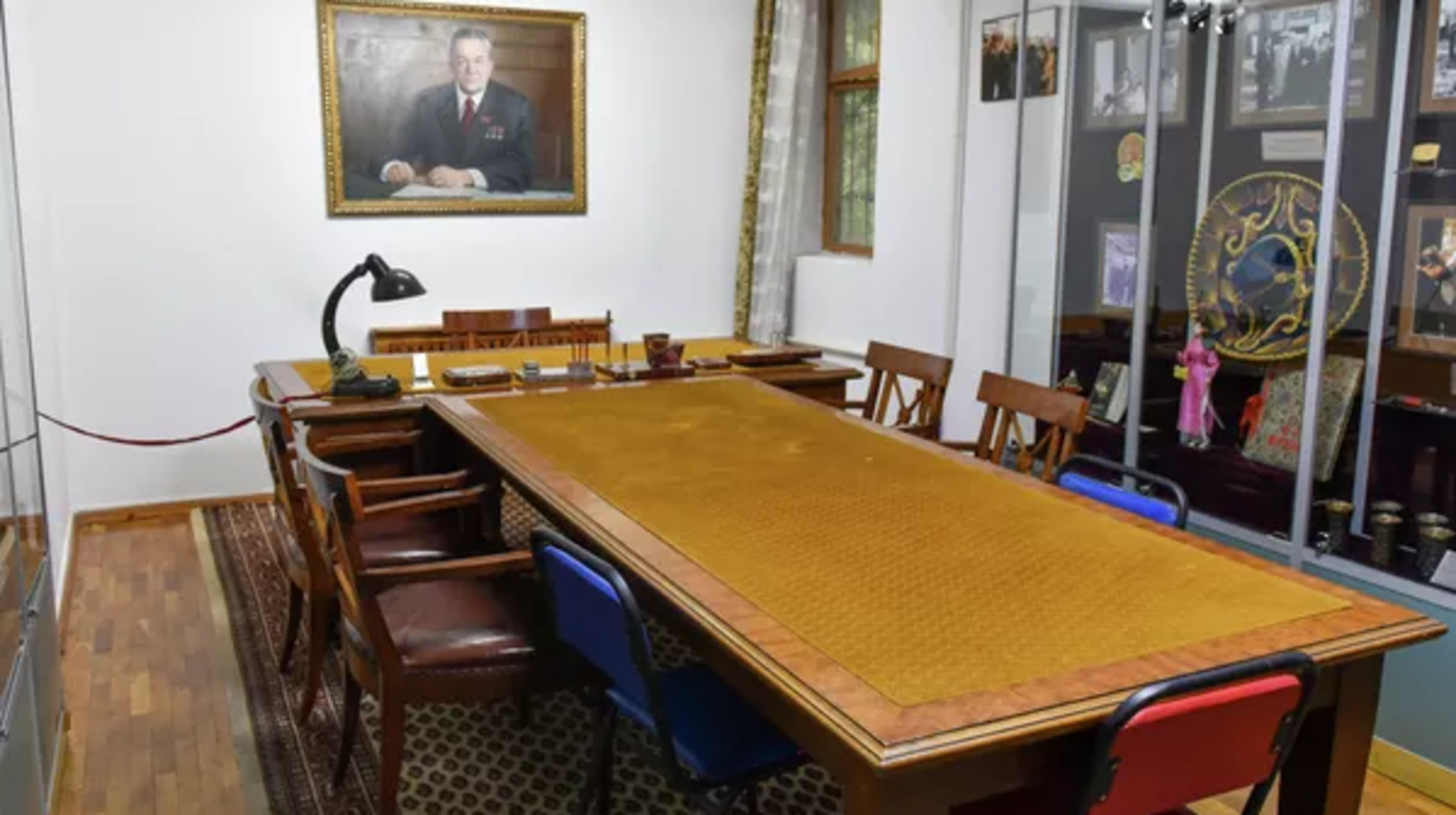 ҚОНАЕВ ҚҰТХАНАСЫ 