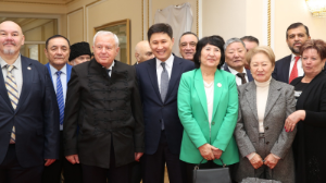 Алматыда Ассамблеяның 30 жылдығына арналған ескерткіш тақта ашылды