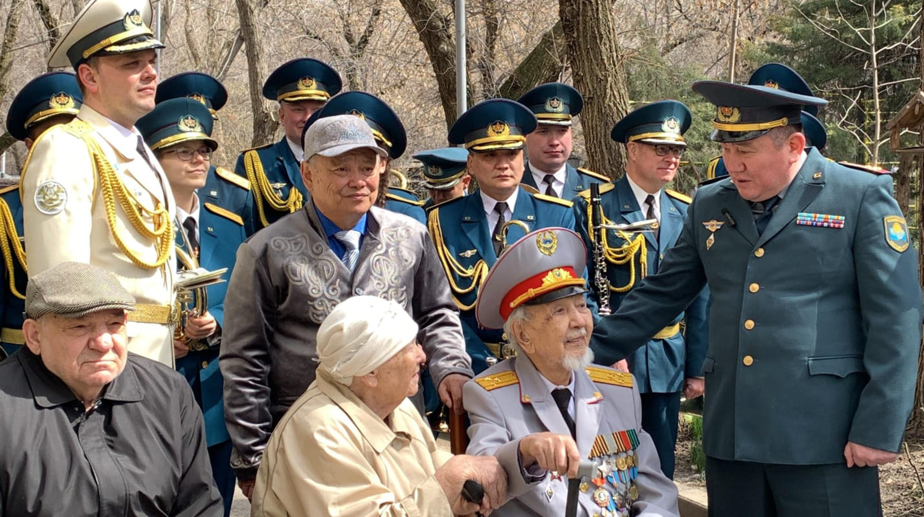 101 жастағы алматылық майдангерге құрмет көрсетілді