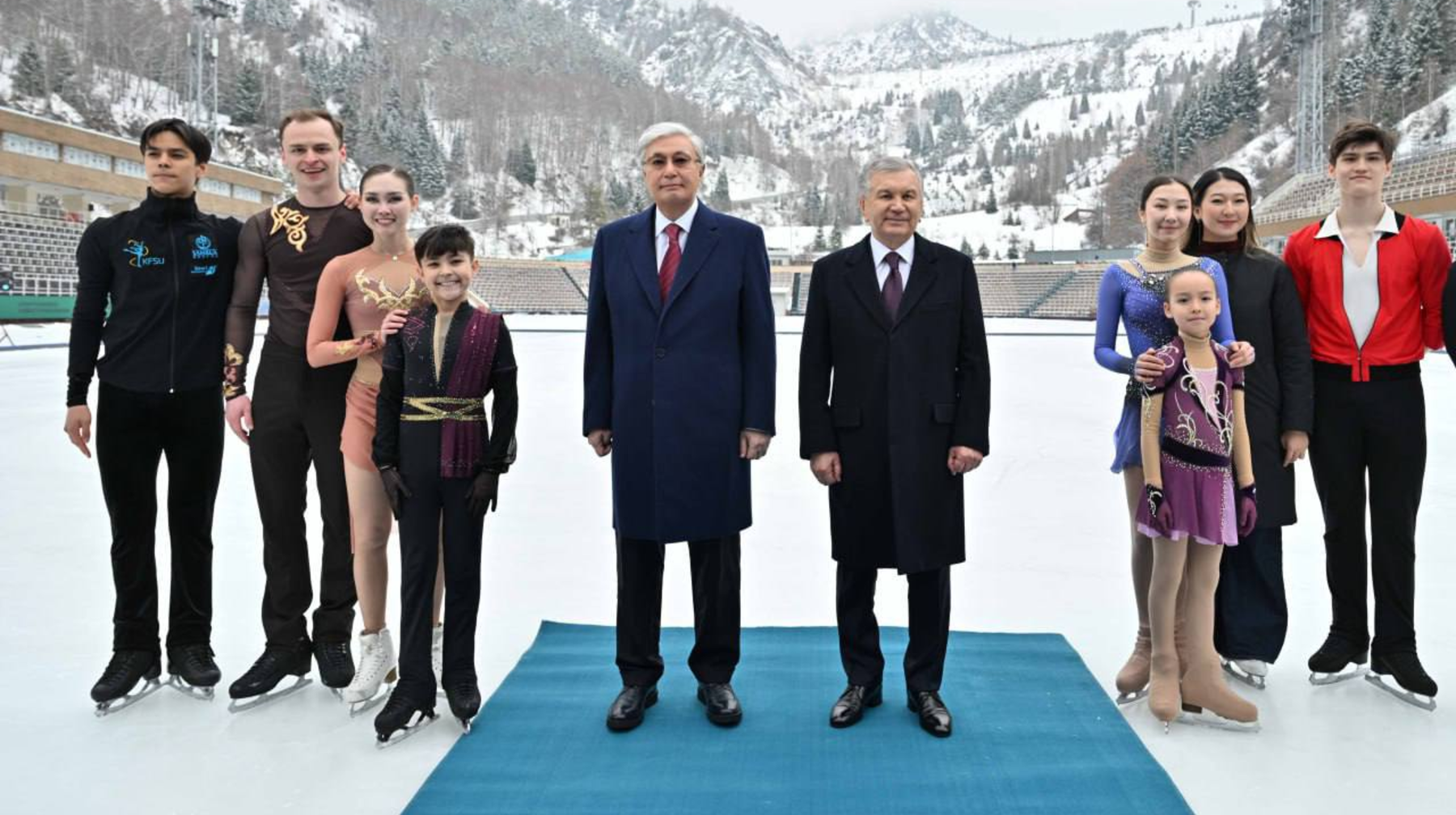 Қазақстан мен Өзбекстан президенттері «Медеу» спорт кешеніне барды 