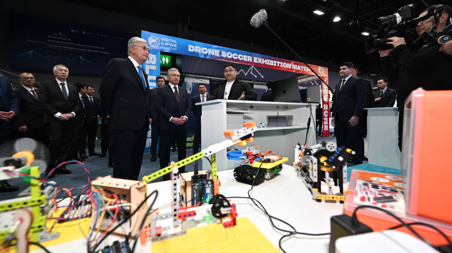 Қазақстан мен Өзбекстан президенттері AlmatyFair.ai көрмесіне барды