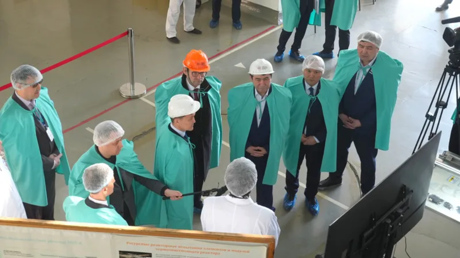 Мәжіліс спикері Ядролық физика институтының жұмысымен танысты 