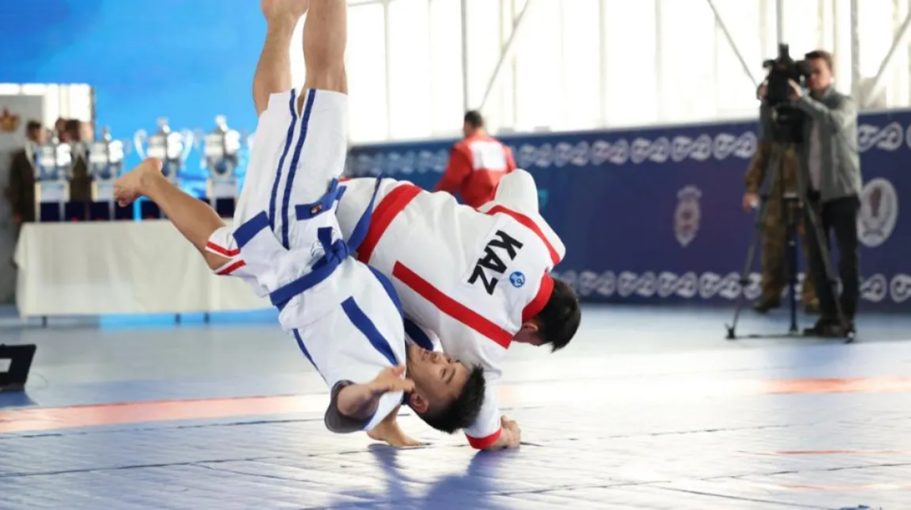 Алматыда самбо мен қазақ күресінен әскерилер арасындағы ашық біріншілік өтті 