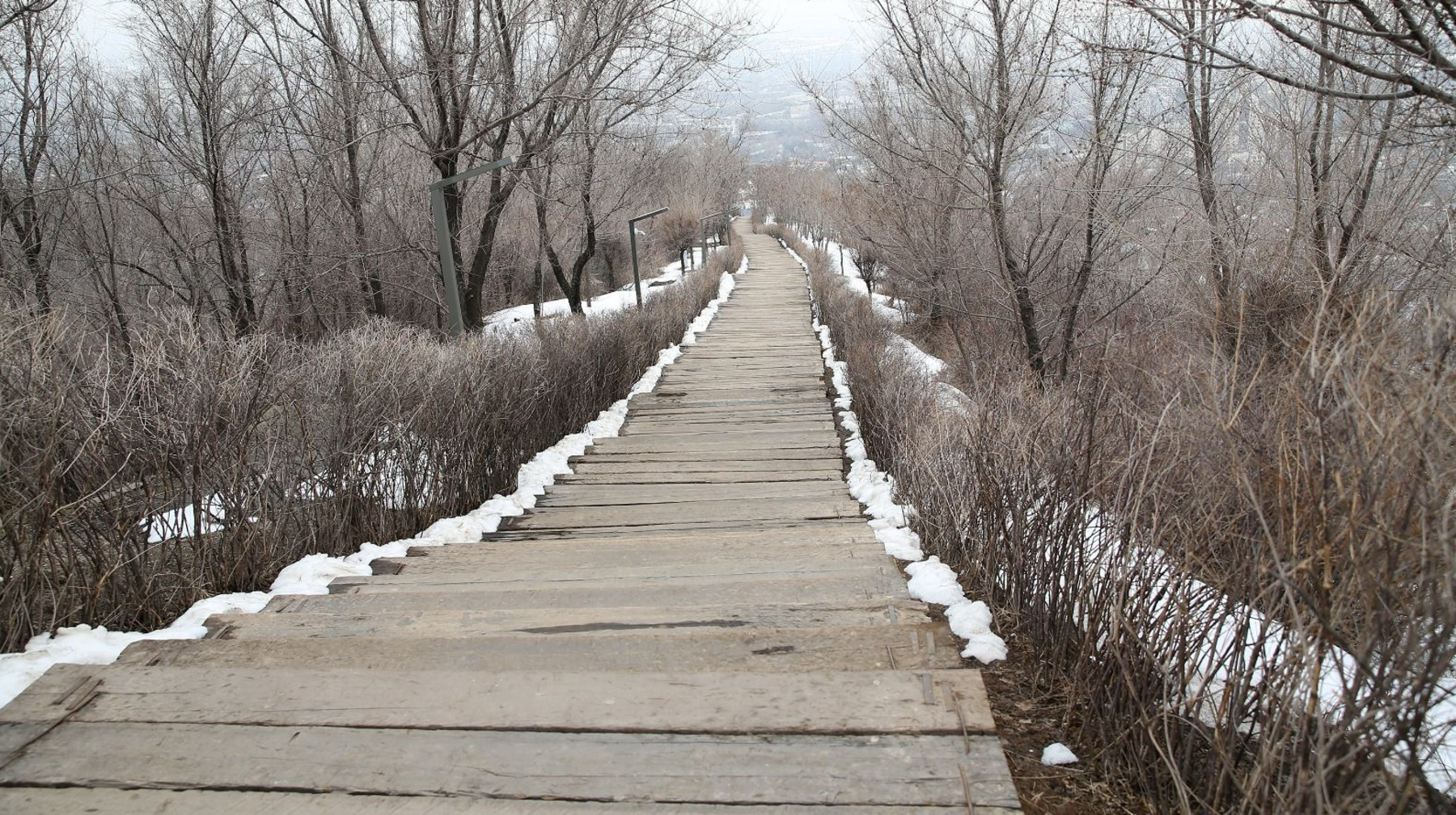 Ғажап серуендеу: алматылықтар «Көк-Төбедегі» жаңа жолды бағалады