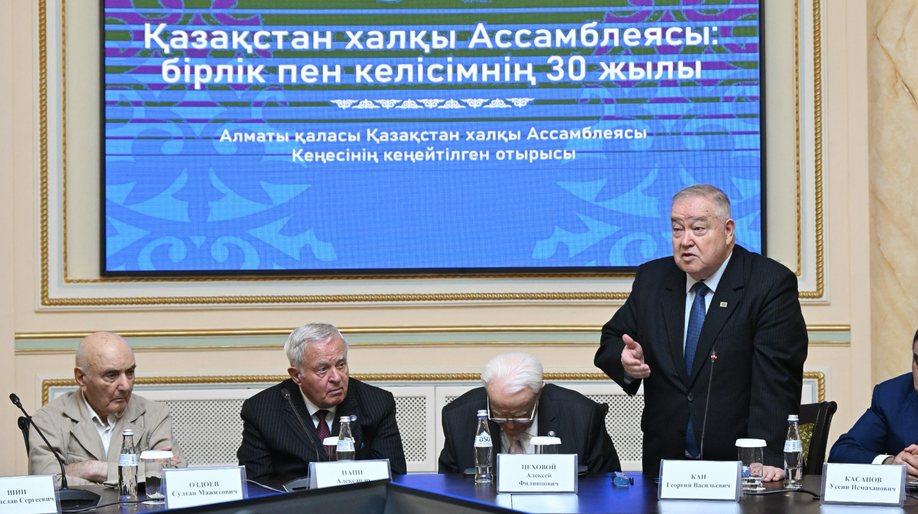 Георгий Кан: Алматы қоғамдық келісімнің орталығы және ҚХА моделінің негізі болды