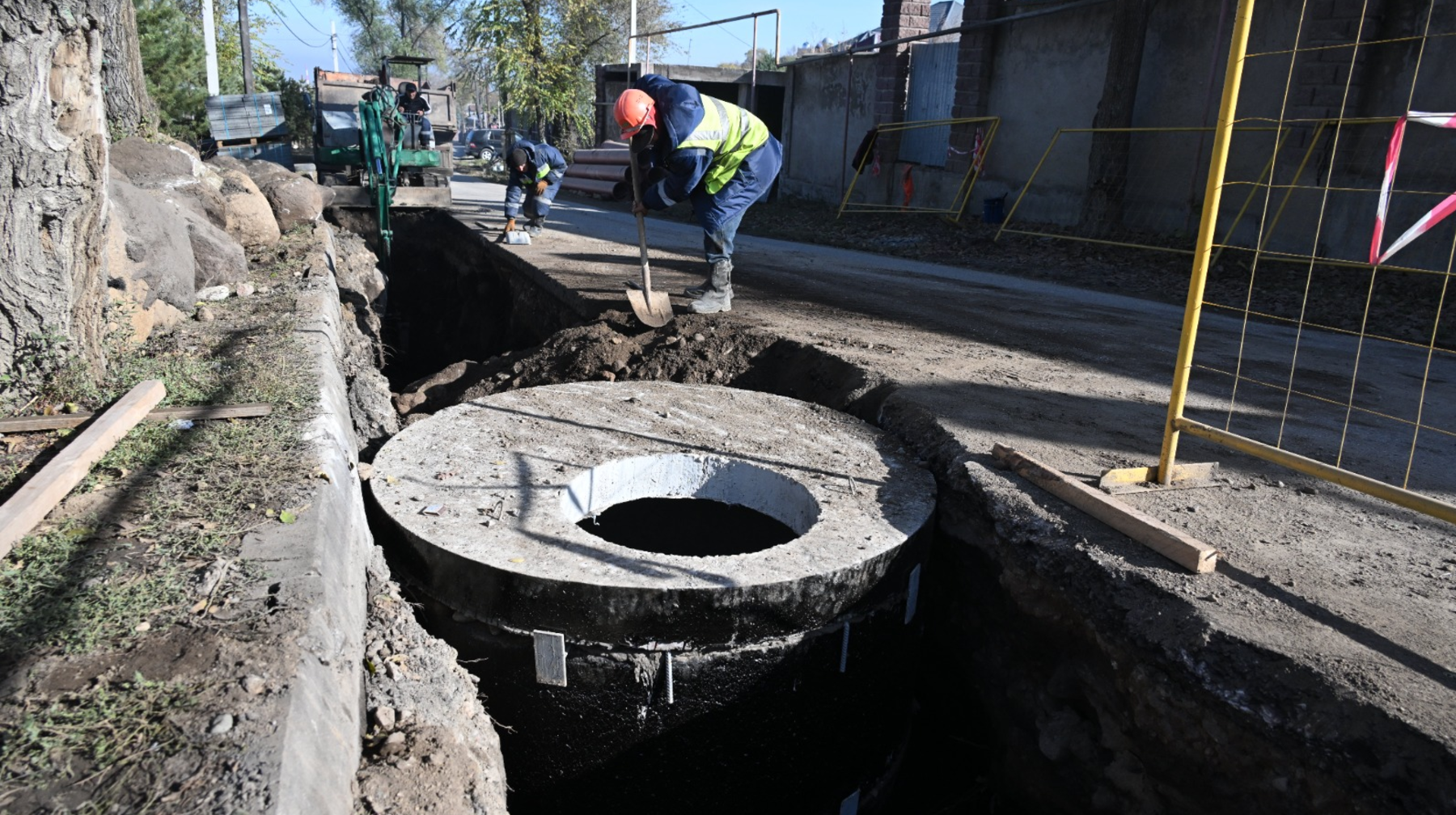 Алматның Алатау ауданында шамамен 35 км кәріз желілерінің құрылысы жүргізілуде