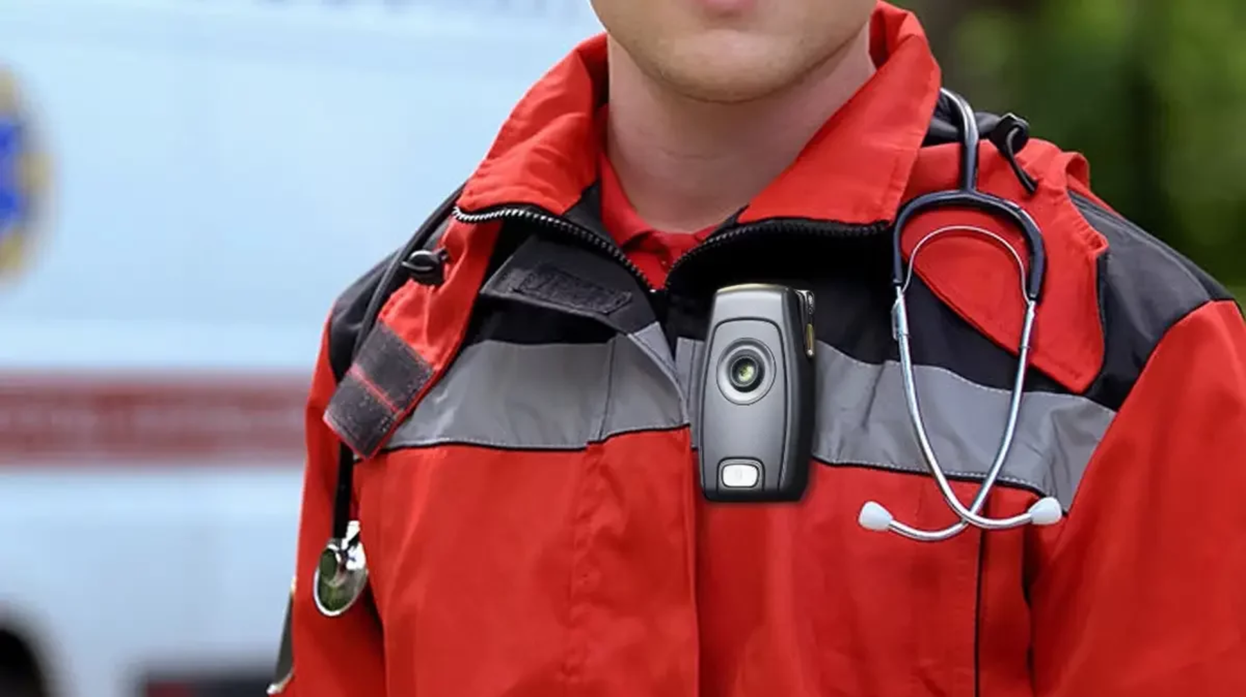 Жедел жәрдем дәрігерлері енді видеожетон тағады