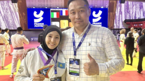 Атыраулық Әйгерім Төреғожина Парижде алтын жеңіп, көк туды желбіретті