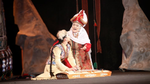 Алматының Әуезов театры гастрольдік сапармен оңтүстікте жүр