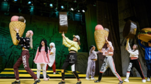 Н. Сац атындағы аңызға айналған балалар театры Оқушылар сарайында спектакль қойды