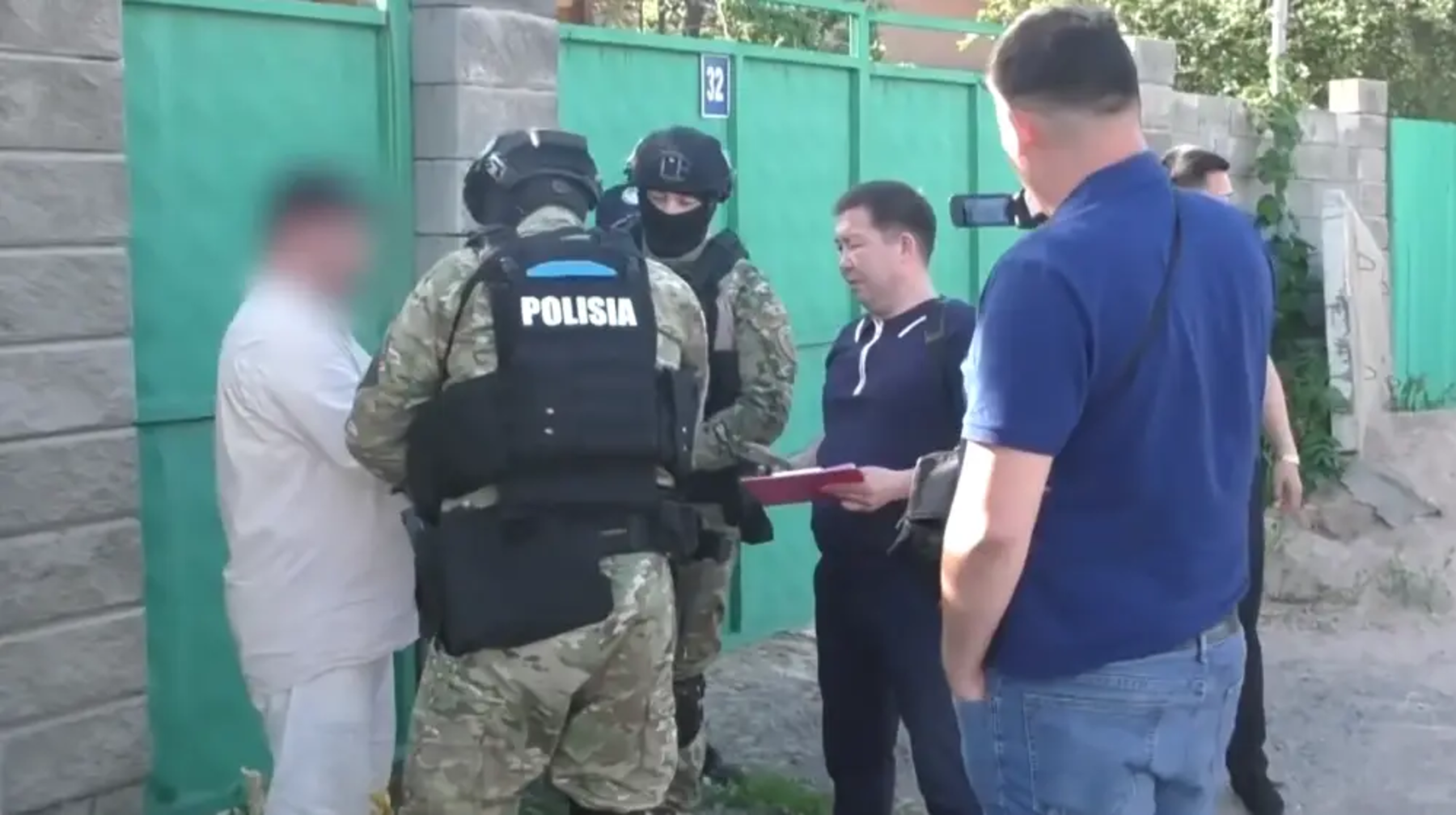 Алматыда діни экстремистік әдебиеттерді таратқан шетелдік ұсталды