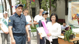 Баланың бөтені болмайды