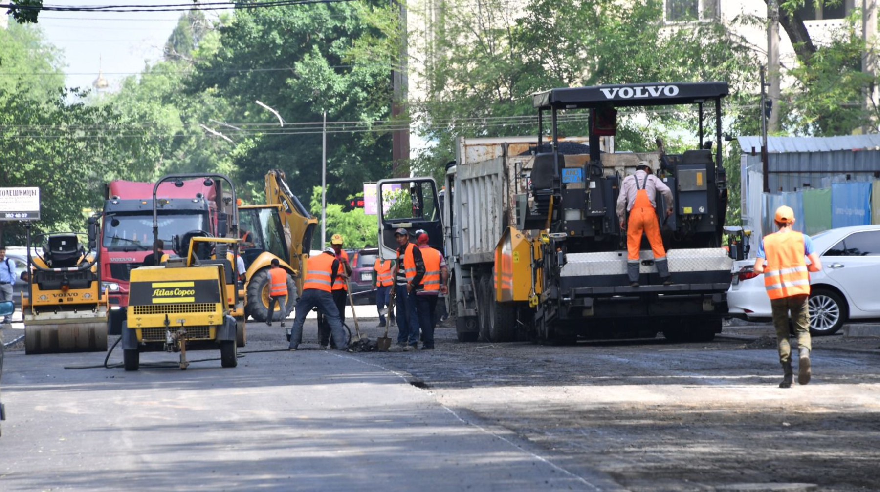 Алматыда үш жыл ішінде 75 км жаңа жол салынды және 650 км жол жөнделді