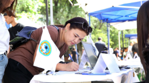 Career Day: Алматыда бос жұмыс орындары жәрмеңкесі қалай өтуде