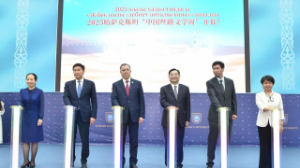 ҚазҰУ-да «Жібек жолы» әдебиет апталығы ашылды