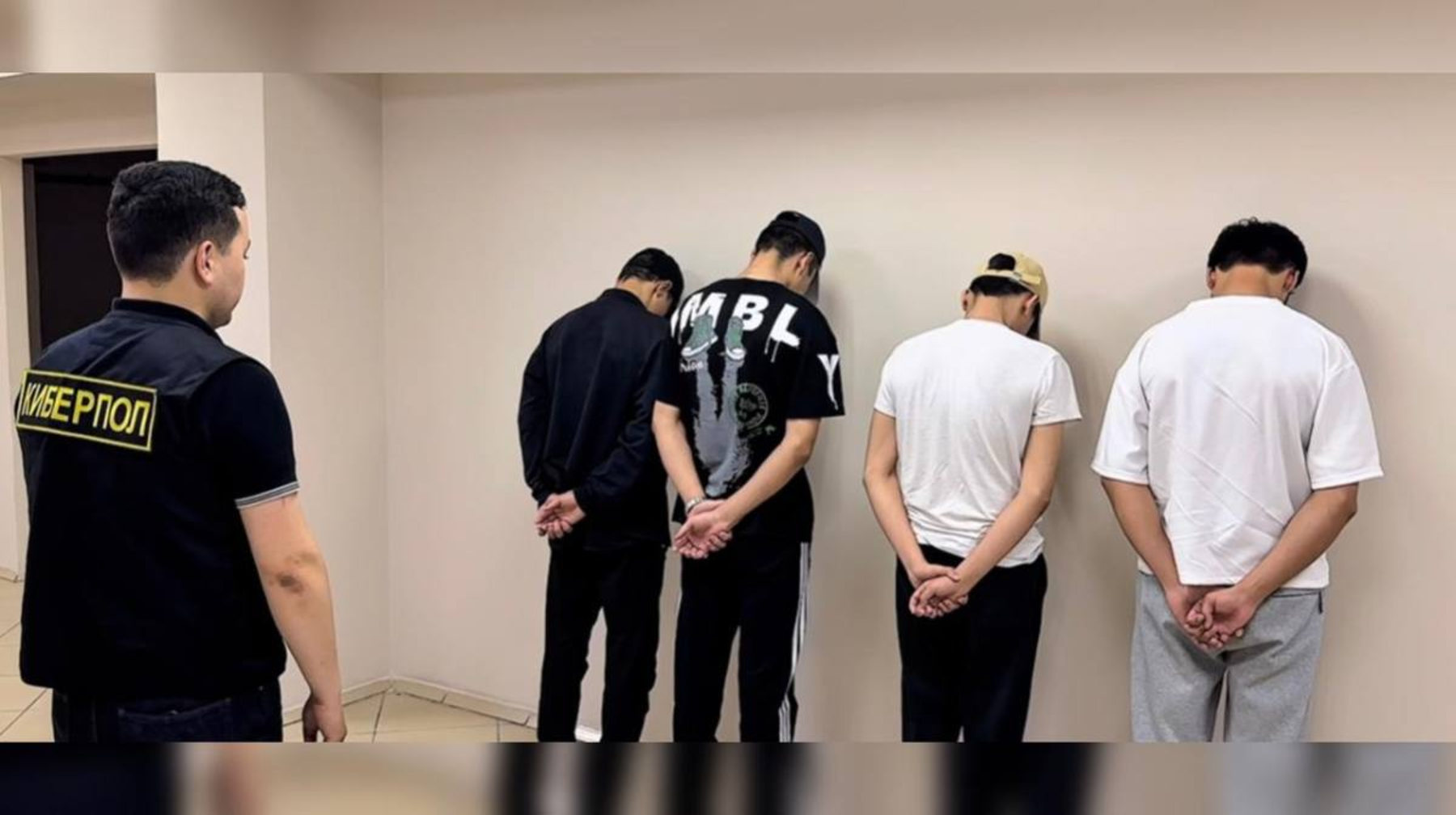 Интернет-алаяқтар азаматтарды 250 млн теңгеге алдады: куратор мен дропперлер ұсталды  