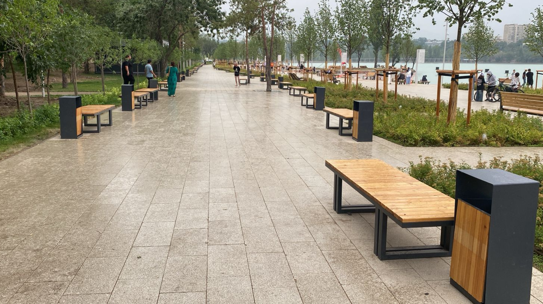 Сайранда 100-ден аса қоқыс жәшігі қойылды