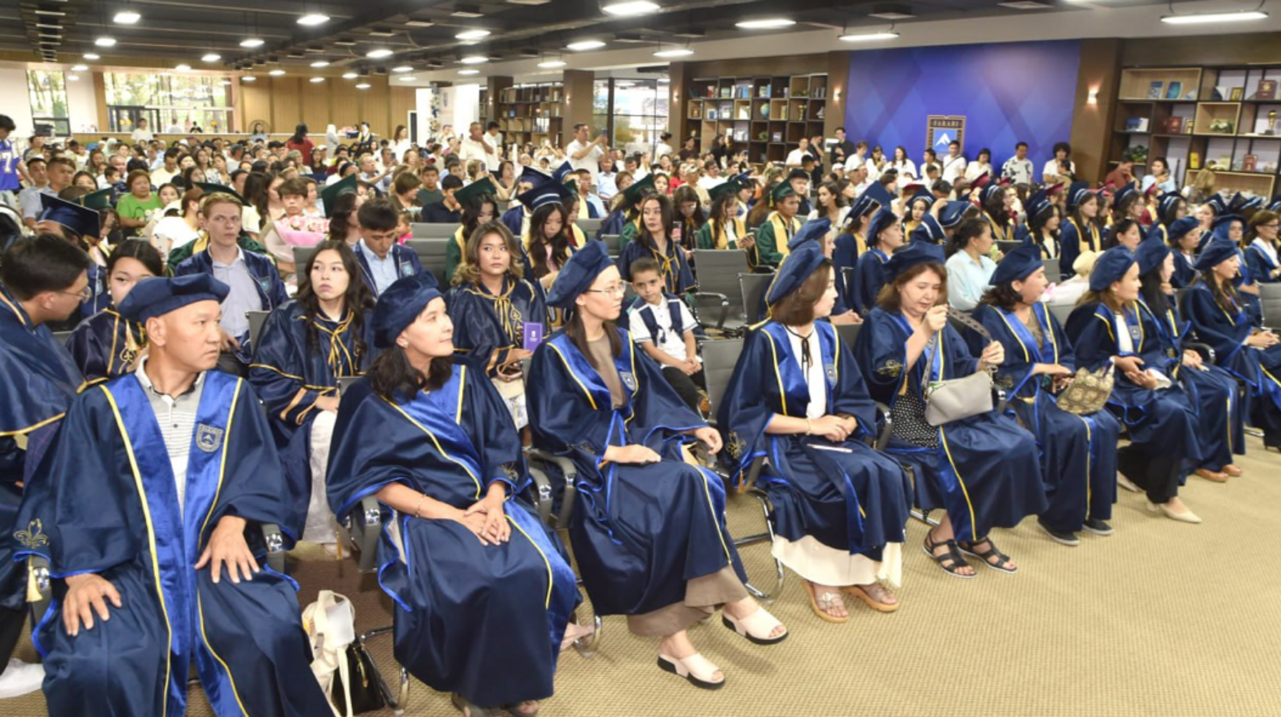 Биыл әл-Фараби атындағы ҚазҰУ-ды 7080 студент бітірді