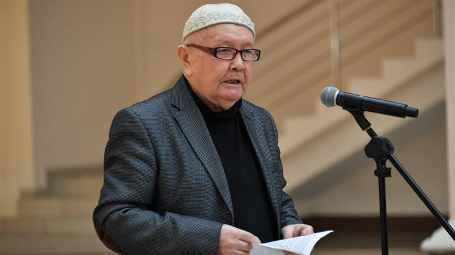 Ардагер журналист алаяқтарға алданып үйінен айырылып қалғалы тұр